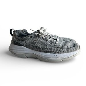 Hoka One One Mach Black and White Knit Sneakers women’s Sz 9